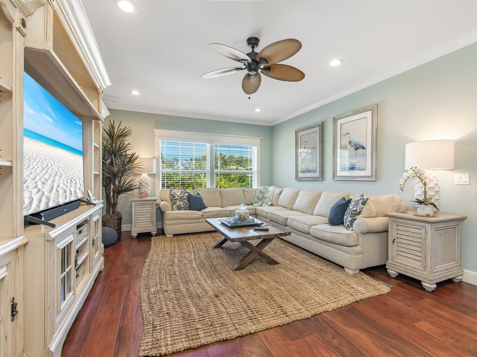 802 Jacaranda Rd - 26.jpeg