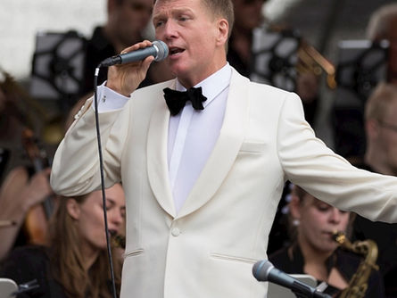 Zomer 2016 - RABO Sneekweek Slotconcert met DeBasic Pop en Jazz Orkest