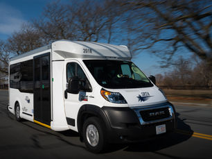 The Low-Floor Frontrunner Minibus: A New Standard in Fuel Efficiency, Lightweight Engineering, and Durability