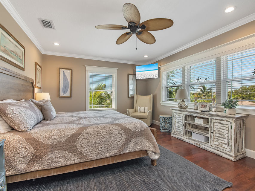 The Veranda on Jacaranda | Beach Boutique Rentals