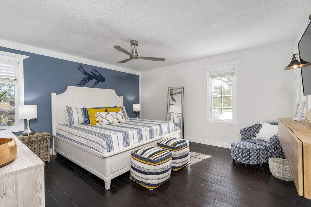 Beautiful queen bedroom