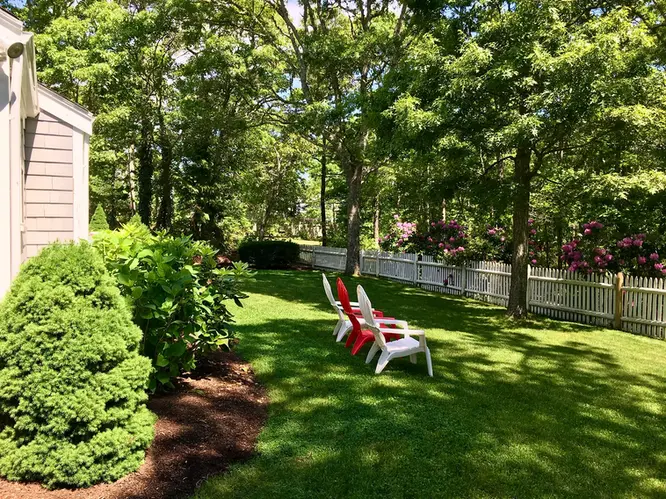 Yard - 8 Wharf, New Seabury Vacation Homes