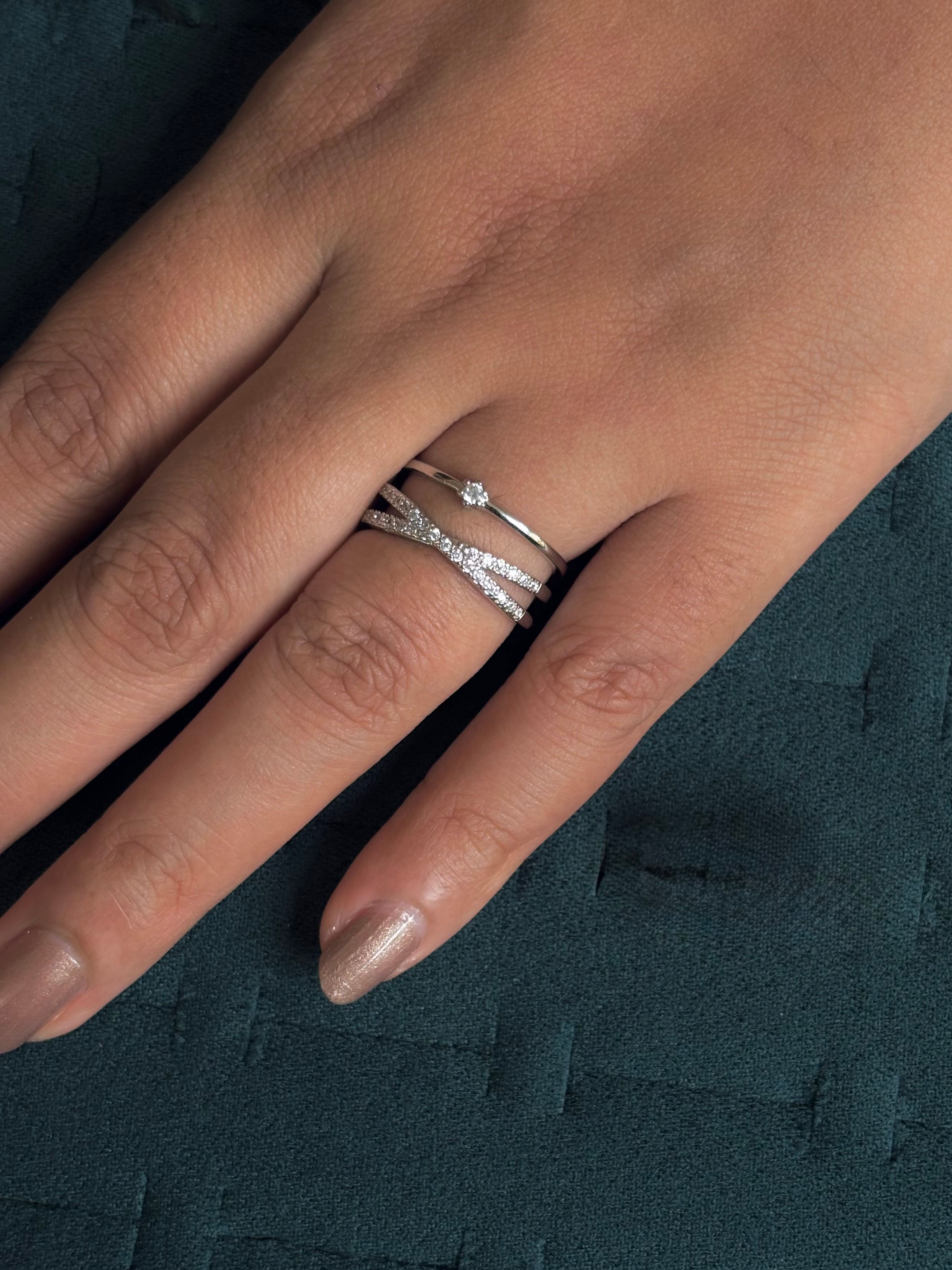 Cross & dot ring