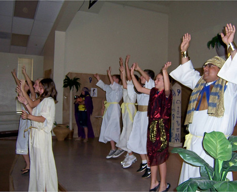 Vacation Bible Study pic 2.jpg