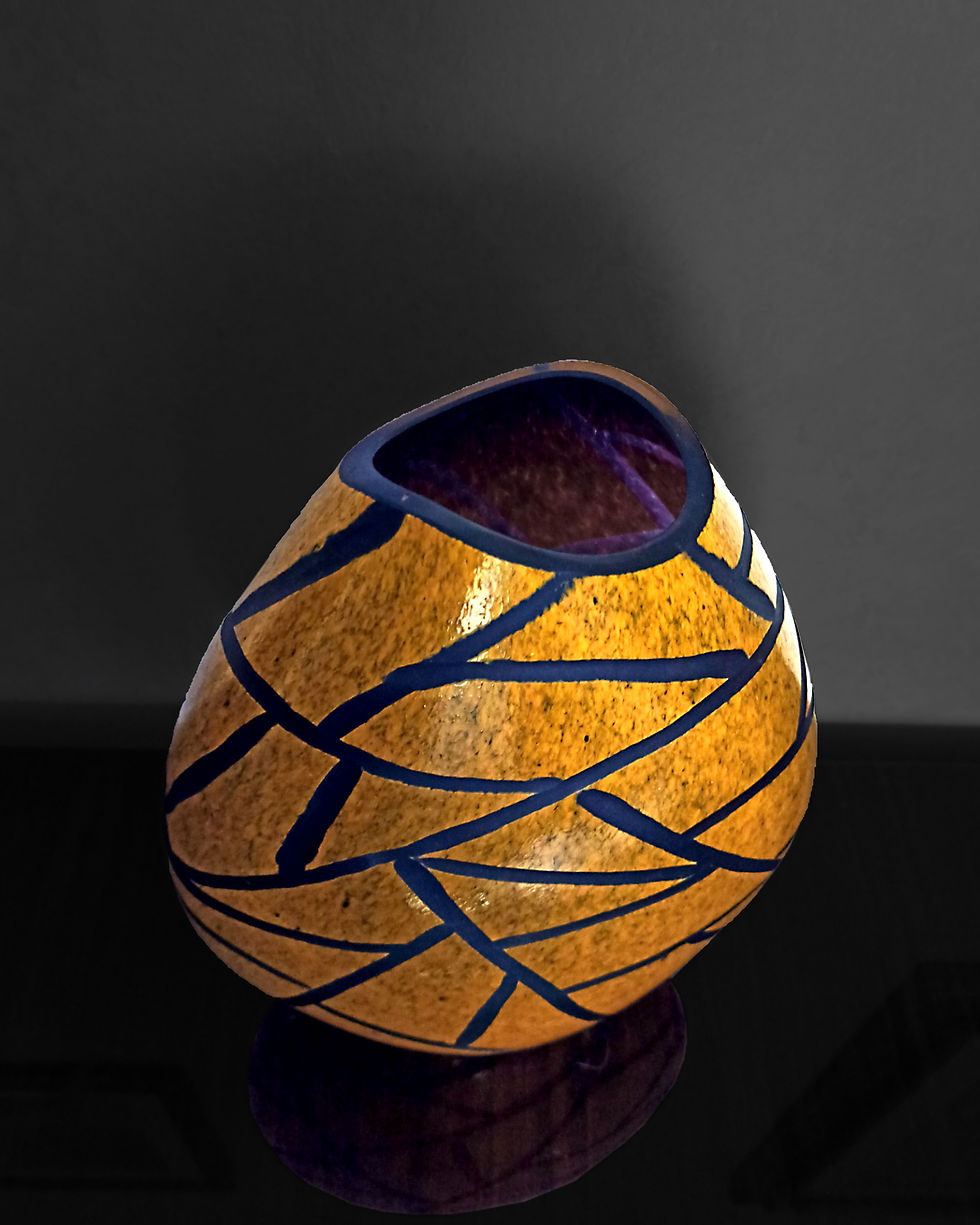 Miniature : Black and Yellow Vase