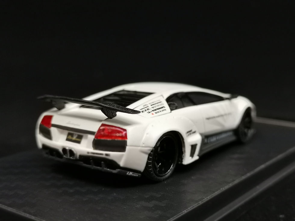 Liberty Walk LB Works Lamborghini LP670 Murciélago White