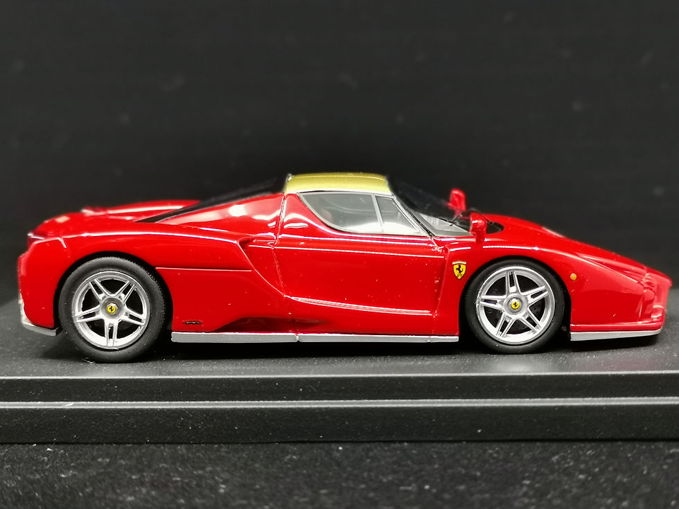 Thumbnail: BBR Ferrari Enzo Pininfarinamodel 2002 Red Golden Roof BG294