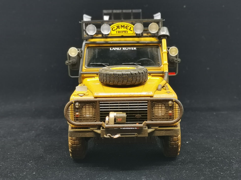 Thumbnail: Land Rover 90 Camel Trophy Bomeo 1985 Dirty Version 810212