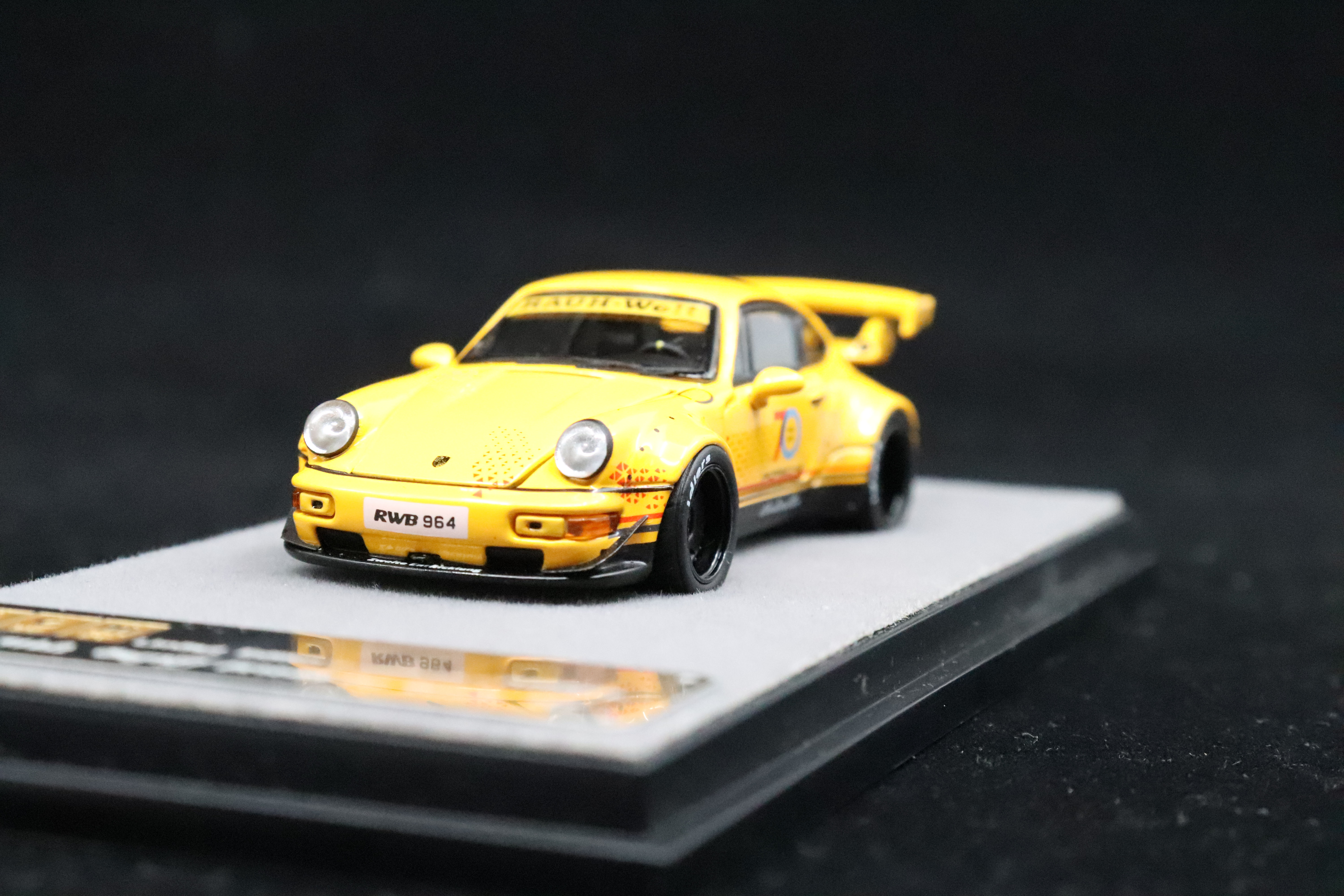 911 RWB 964 RAUH-Welt 70th Cinderella Yellow pgm640003