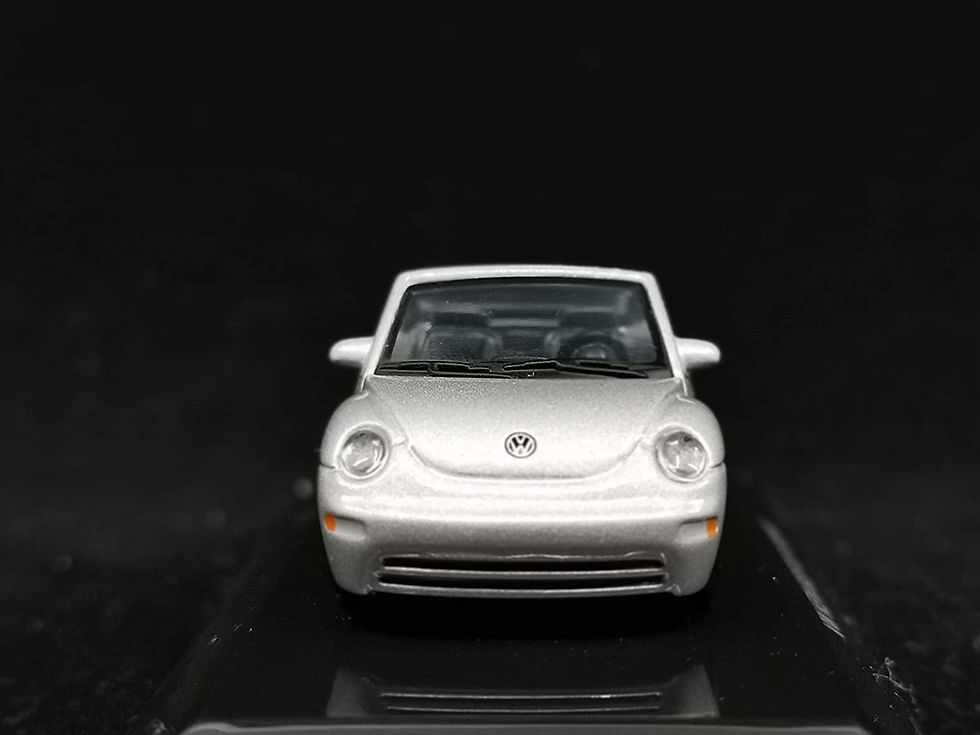 Thumbnail: AutoArt Volkswagen New Beetle Cabriolet 2002 Reflex Silver Metallic 20321
