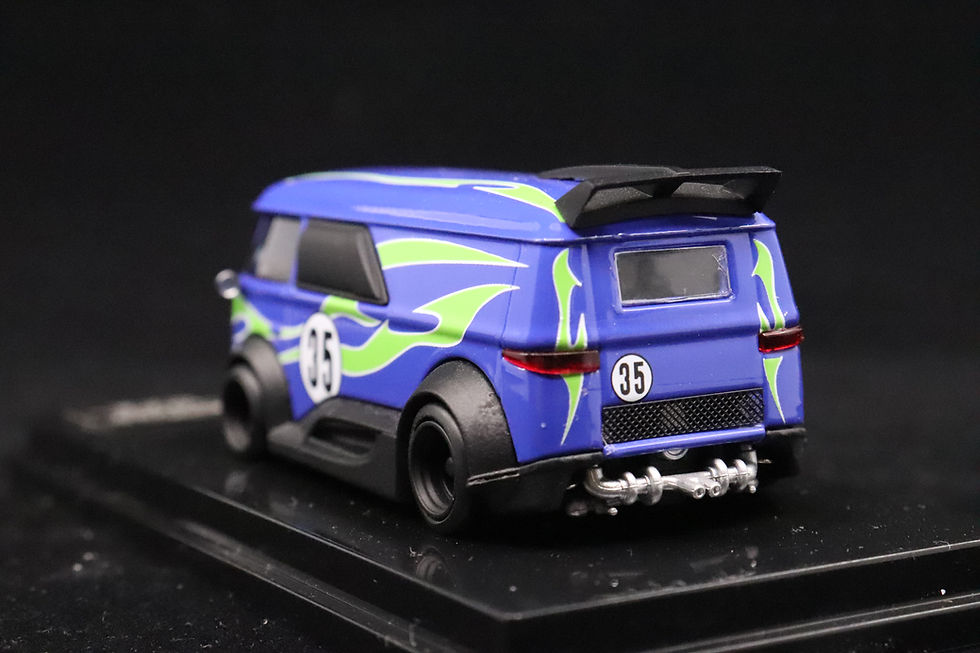 Thumbnail: Volkswagen Type 2 Kombi Flyer Blue Green Frame N35