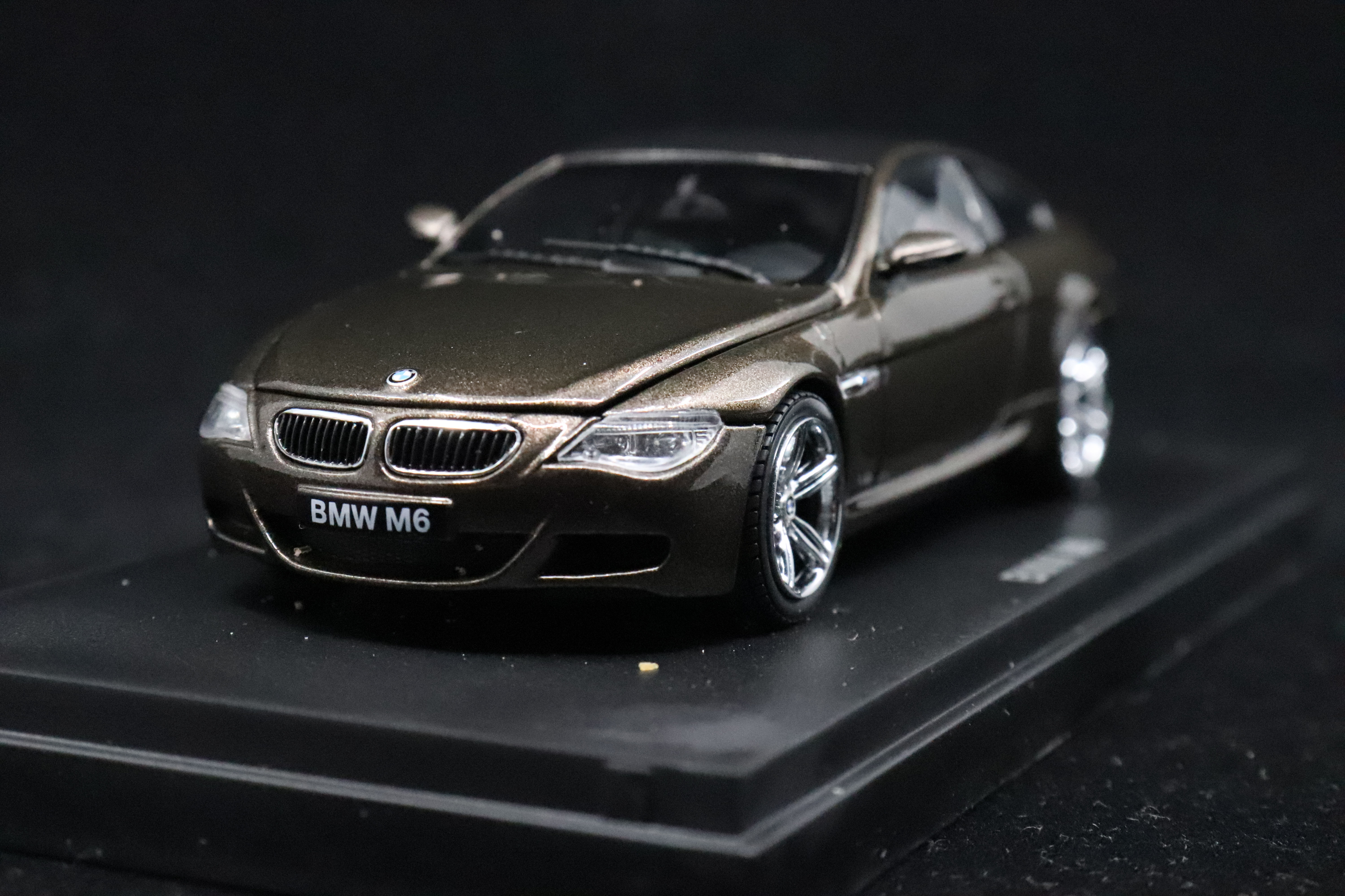 BMW M6 Bronze 03513BZ