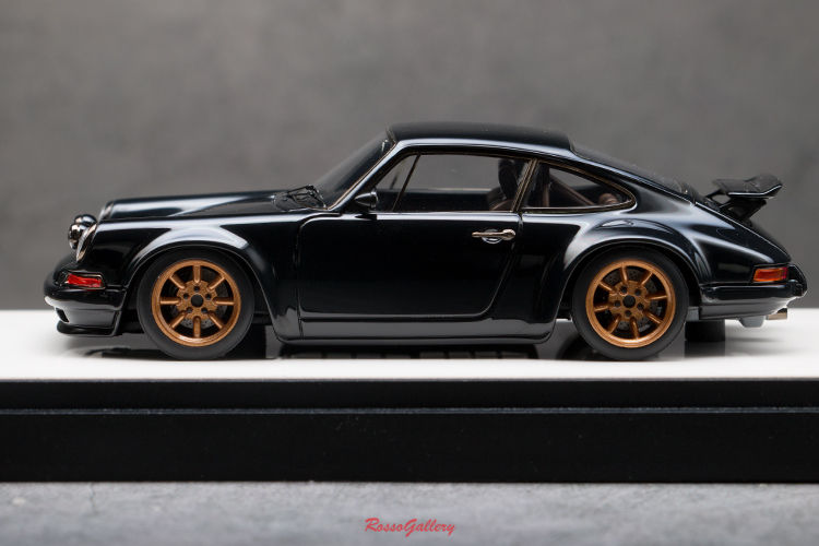 Thumbnail: Porsche Singer 911 (964) Wing Up Black VM203