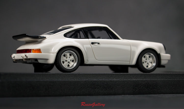 Thumbnail: Porsche 911 SC RS 1984 White VM090
