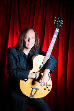 Alejandro Picciano | Guitarrista