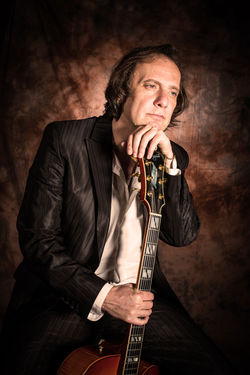 Alejandro Picciano | Guitarrista de