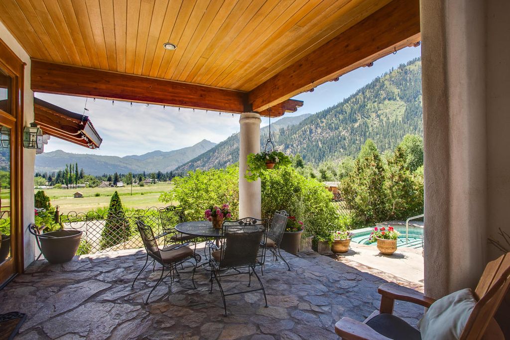 Abendblume Beautiful Bed & Breakfast in Leavenworth, Washington