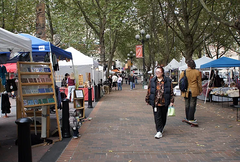 06-seattle-pioneer-square-art-walk.webp