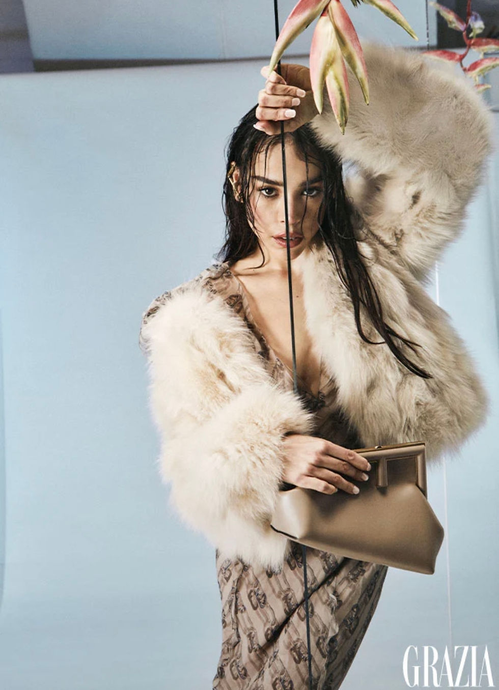 FENDI GRAZIA SET DESIGN ART DIRECTION COVADONGA LARA THIS CAN HAPPEN 2 DANNA PAOLA