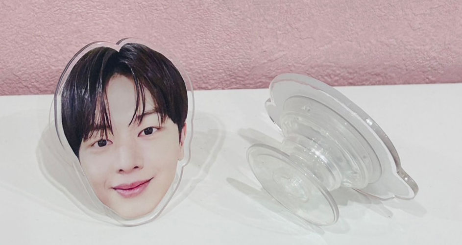 サムネイル： [24]スマホグリップ