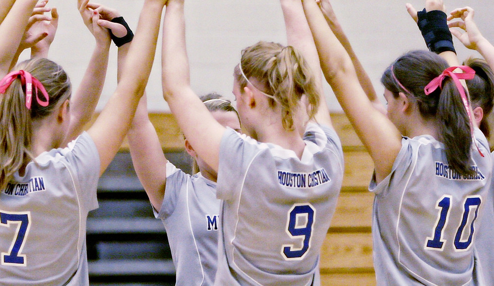 Volley-ball-Team-Huddle