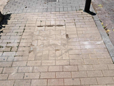 Το «πράσινο αποτύπωμα» του Ψυχάλη: Ο Δήμαρχος Λυκόβρυσης-Πεύκης τσιμεντώνει τώρα και τα δέντρα!