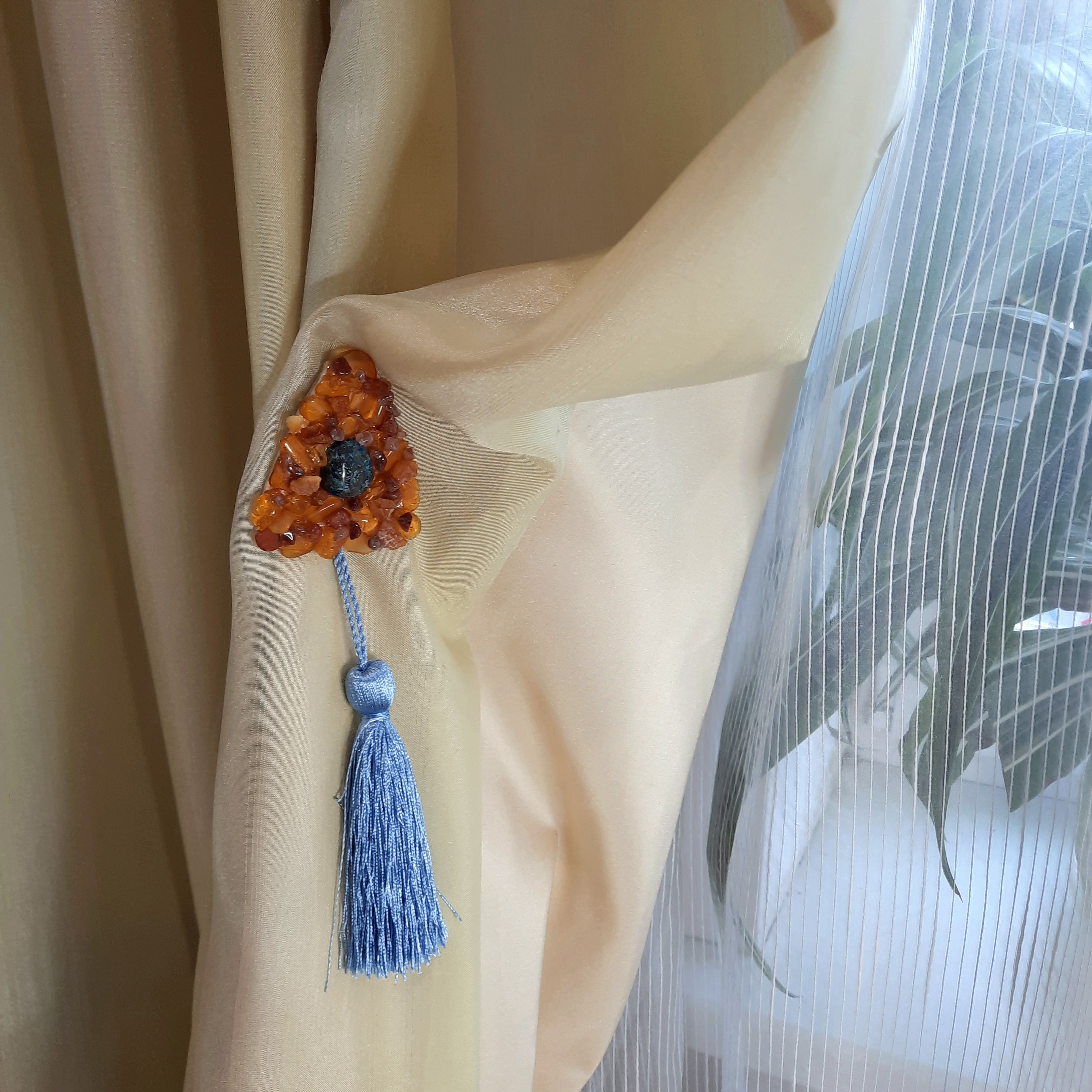 Интерьерная брошь Хризоколла