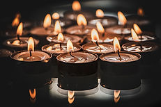 tealights-6763542_1920.jpg