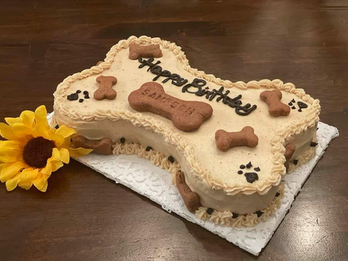 Bone-Shaped Dog Cake | Henry&rsquo;s Barkalicious