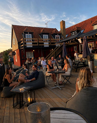 jylkat-bar-ved-skt-joergens-gaard-gudhjem.jpg