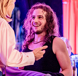 Paul Oberon 2 Mitarbeiterfoto.png