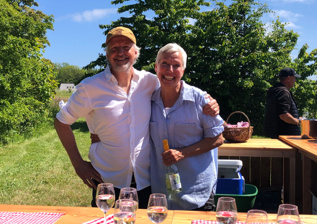 ÆRØ VIN - Vinsmagning_Værterne Silvia og Guido_02.JPG