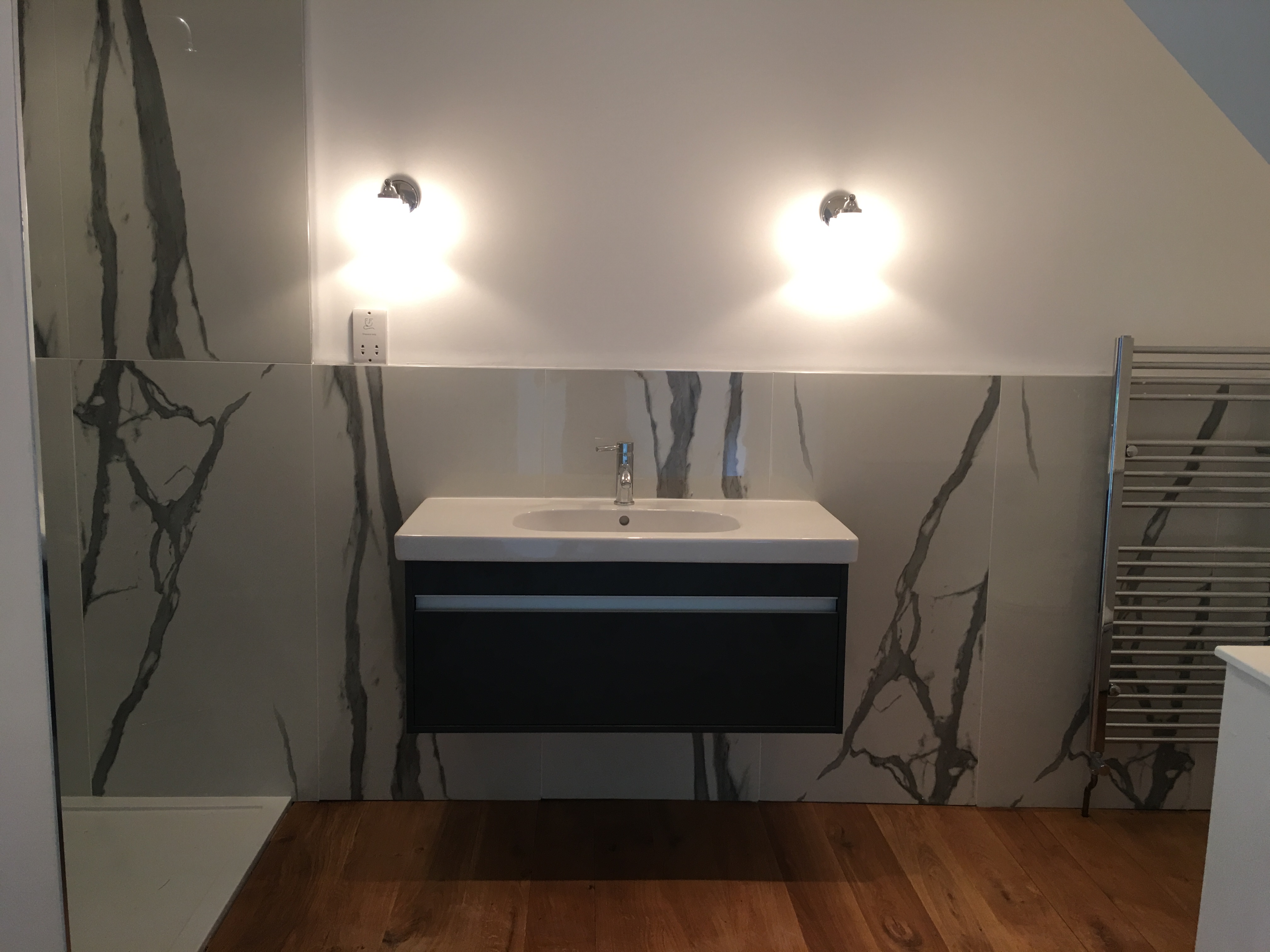 Wall Hung Basin