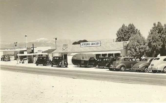 Tiny Henry's Cafe & Cobb Grocery along Hwy 111 in 1940s Cathedral City with Tear Drop Trailer