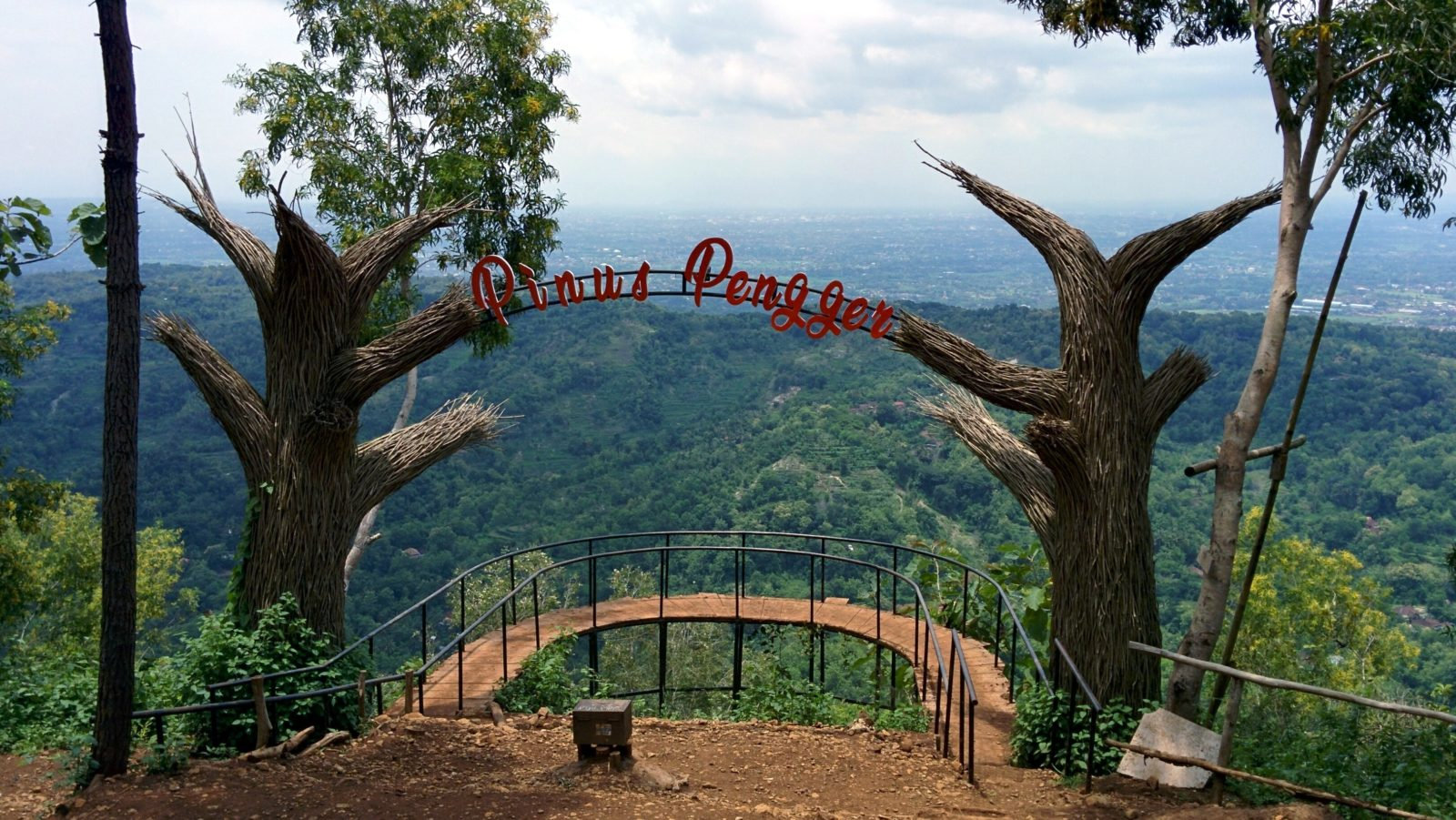Hutan Pinus Pengger Yogyakarta | D Asia Travels