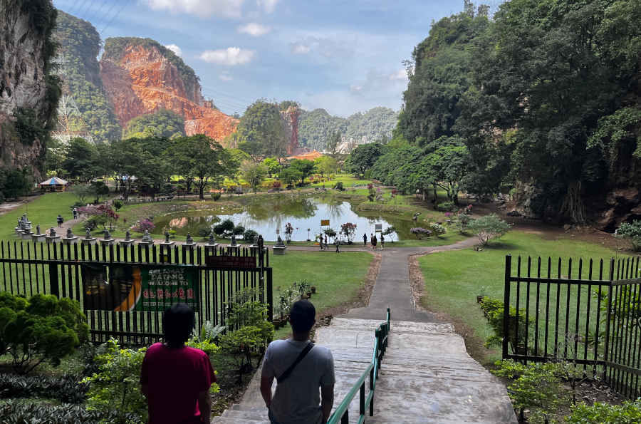 Thumbnail: Kek Look Tong Temple