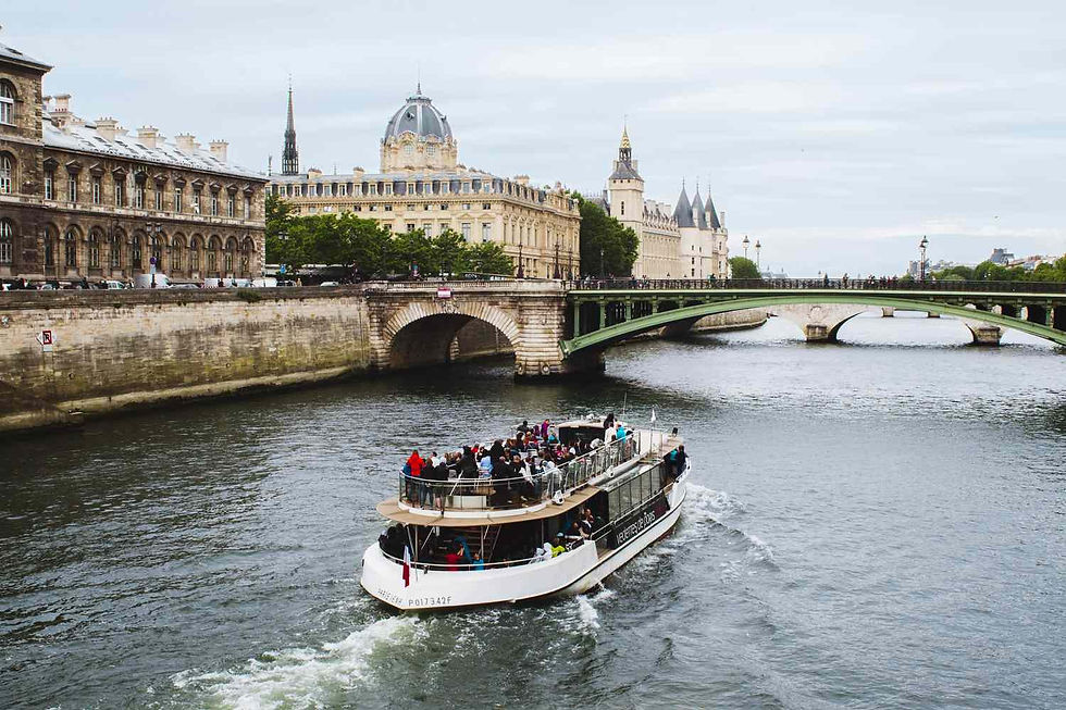 Imej kecil: Seine River, Paris