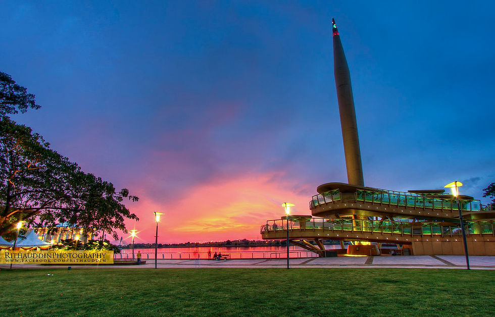 Thumbnail: Monumen Alaf Baru (Millennium Monument)