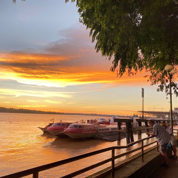 Thumbnail: Rejang Esplanade
