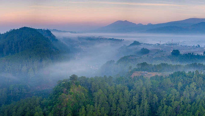 Bandung Tebing Keraton 