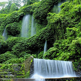 Lombok Benang Kelambu Waterfall
