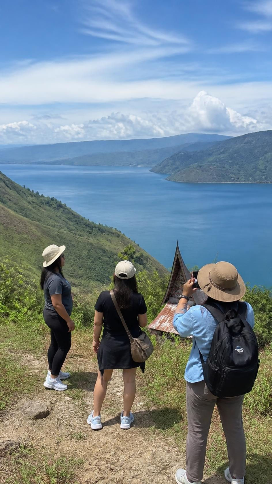 Medan Lake Toba Tour