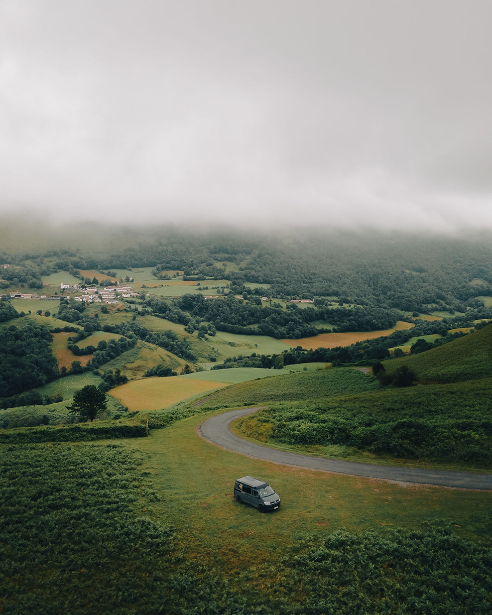 Van aménagé Geovan concept dans les Pyrénées
