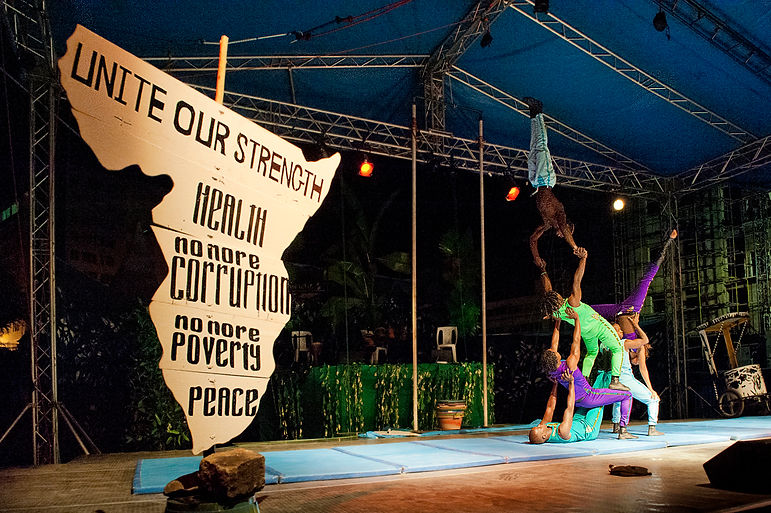 Sencirk - African Circus Arts Festival 2015 (Adriano Marzi - low resolution) (3).jpg