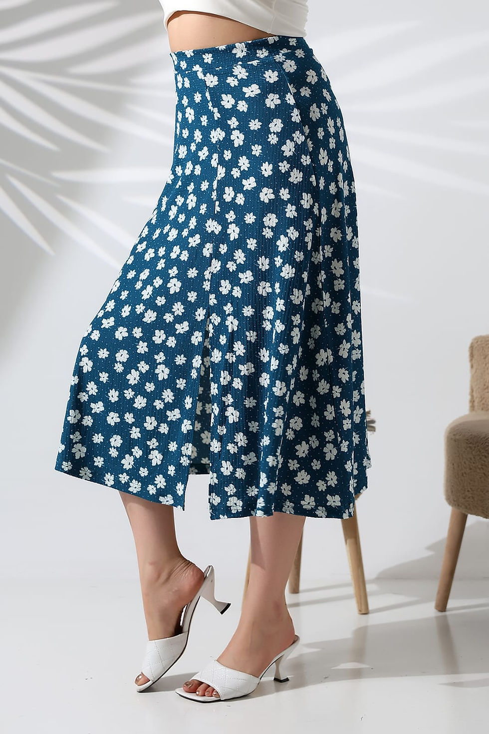 Küçük resim: Petrol Yırtmaçlı Etek