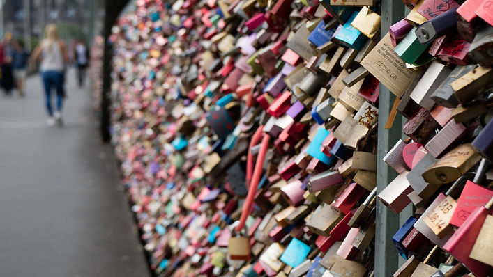 Liebes-Schlösser auf eine Brücke, Hintergrundbild