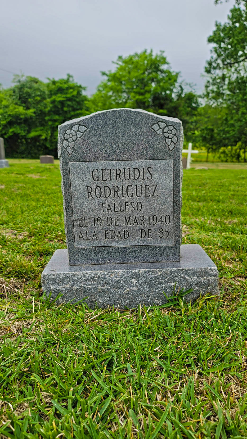 rodriguez-getrudis-crown-hill-cemetery-association