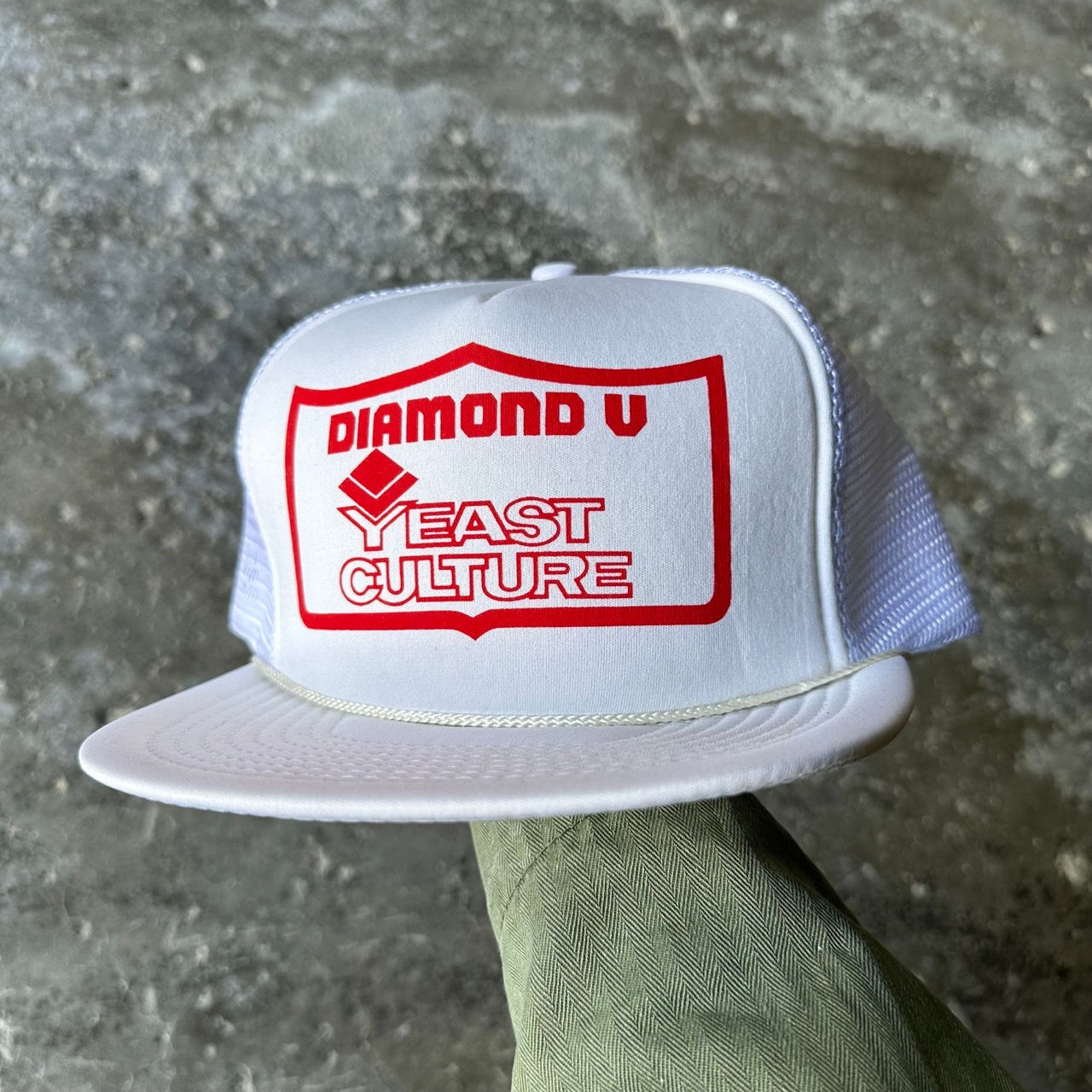 90s DIAMOND TRUCKER HAT