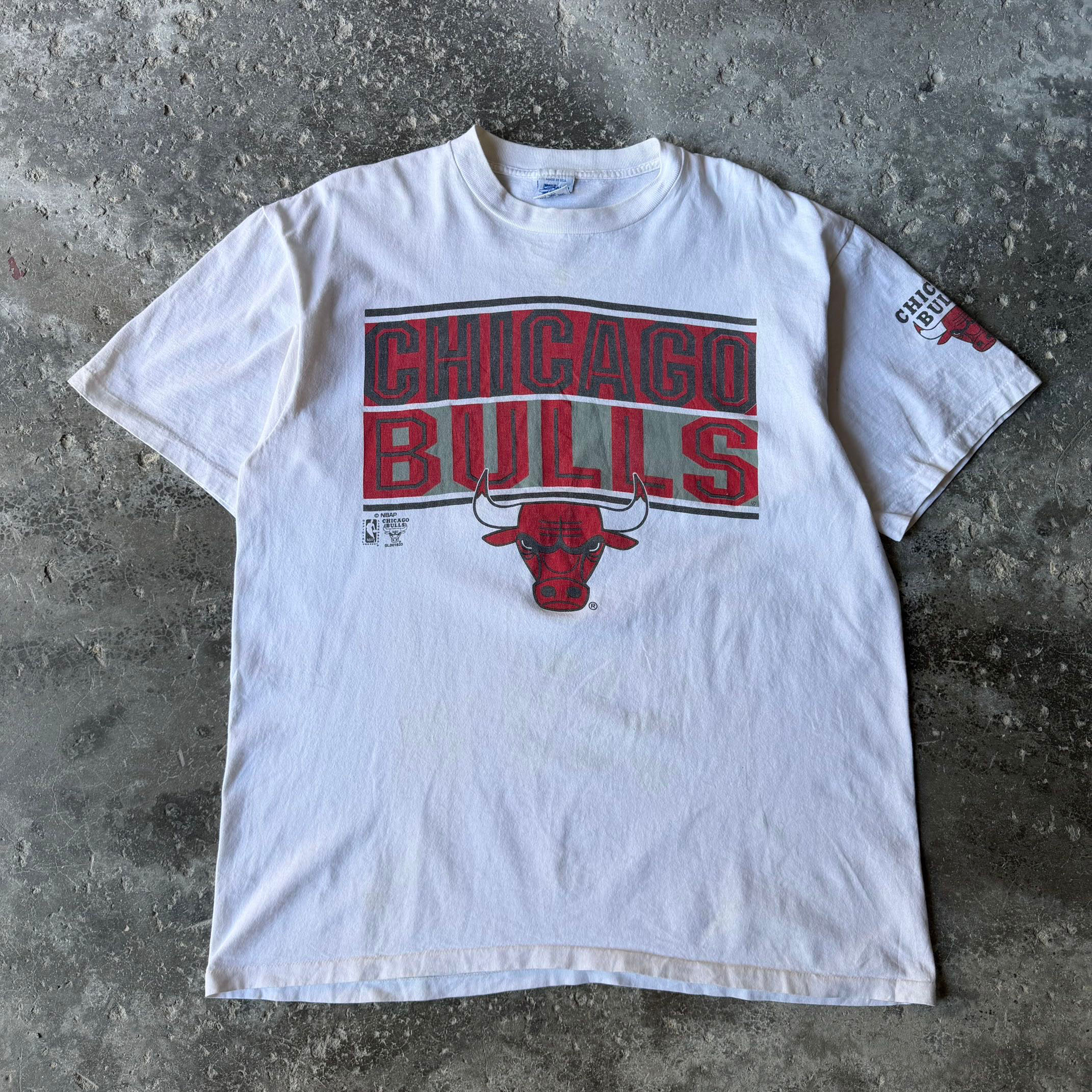 90s BULLS SINGLE STITCH TEE L