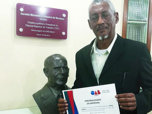 Revista Juris Brasilrecebeu homenagemda OAB Niterói...